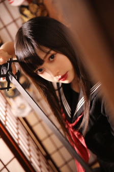 色愁久久久人愁久下一句怎么接