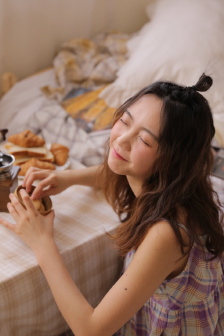 《被印刻上魅魔纹的精灵2》动漫免费