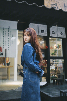 《吉奥瓦娜的长腿》